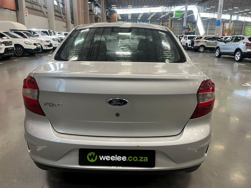 Photo 4 of 16