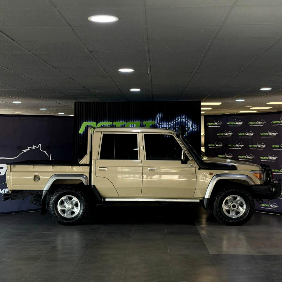 Photo 7 of 18