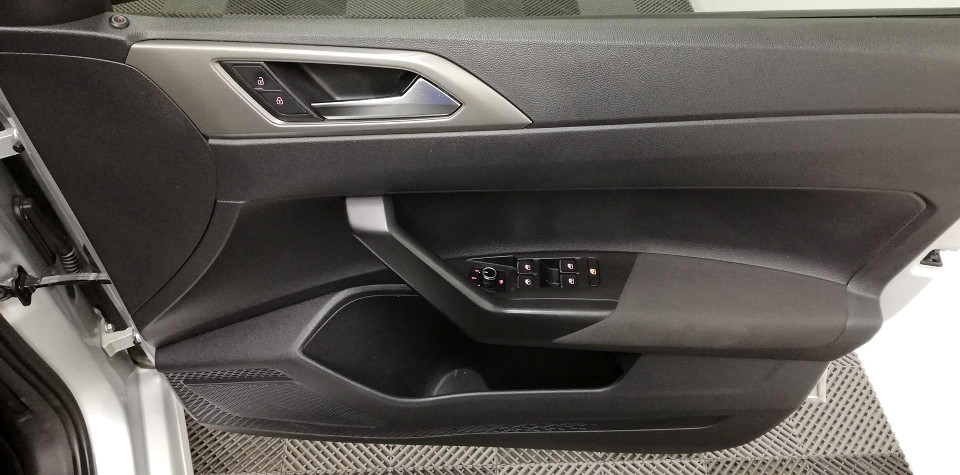 Photo 8 of 29