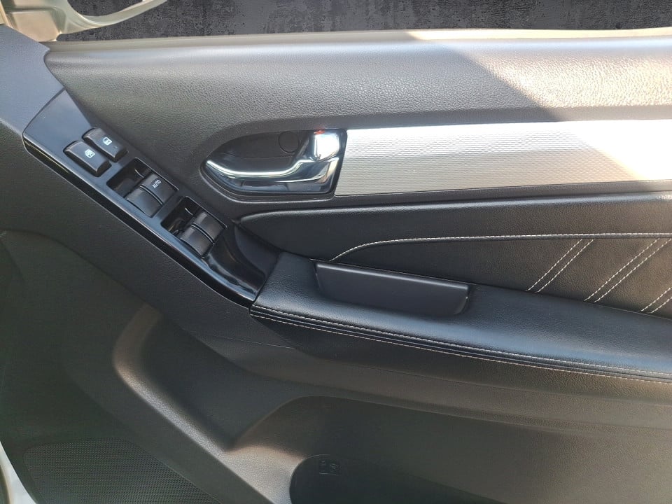 Photo 15 of 20