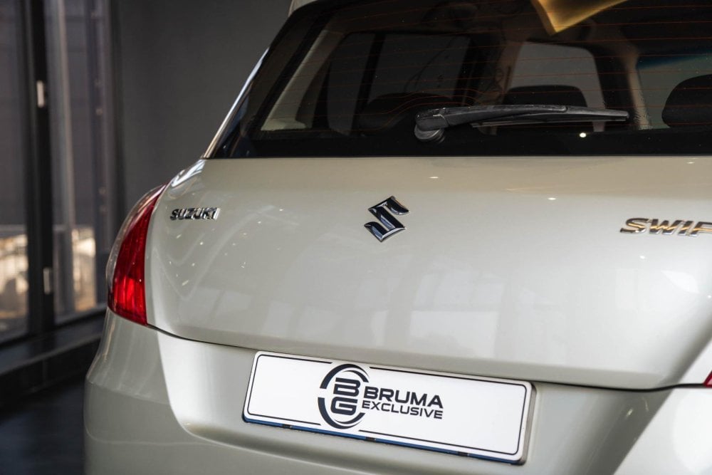 Photo 7 of 24