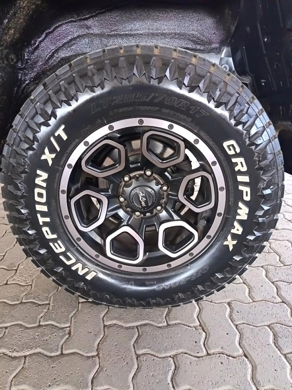 Photo 9 of 23