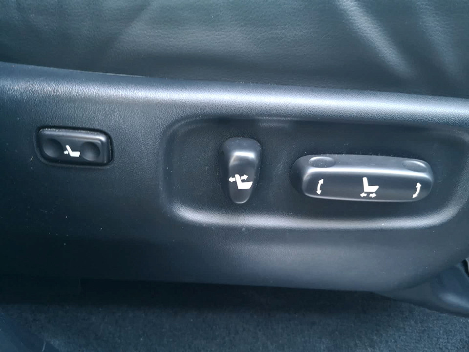 Photo 17 of 23