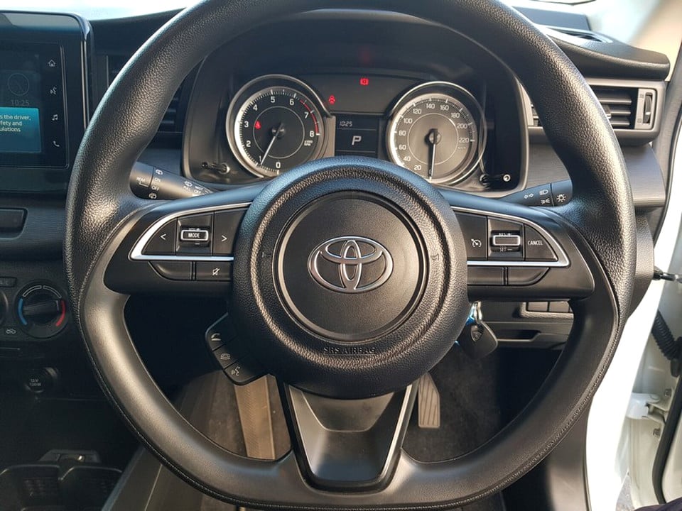 Photo 18 of 24