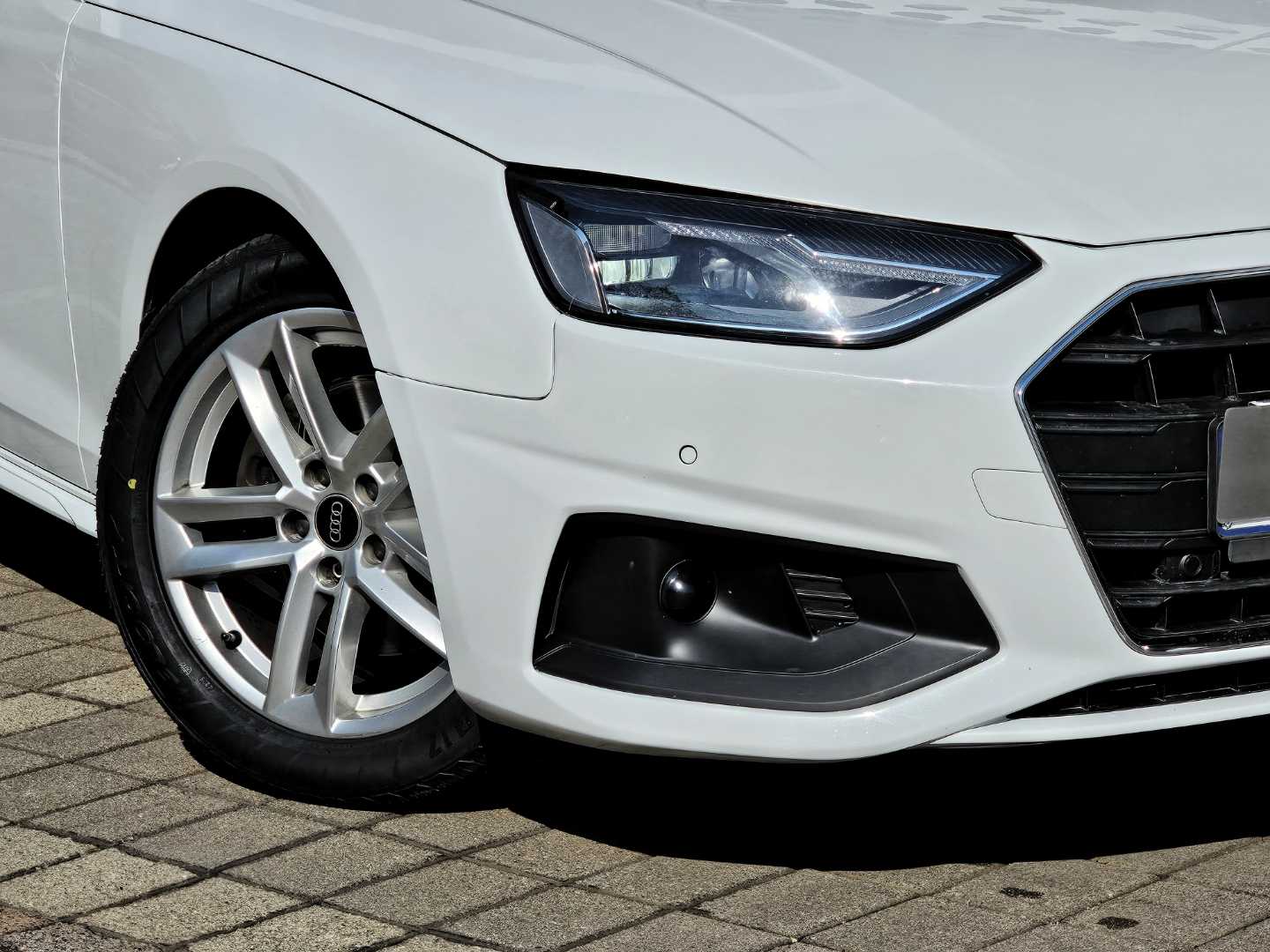 Photo 8 of 20