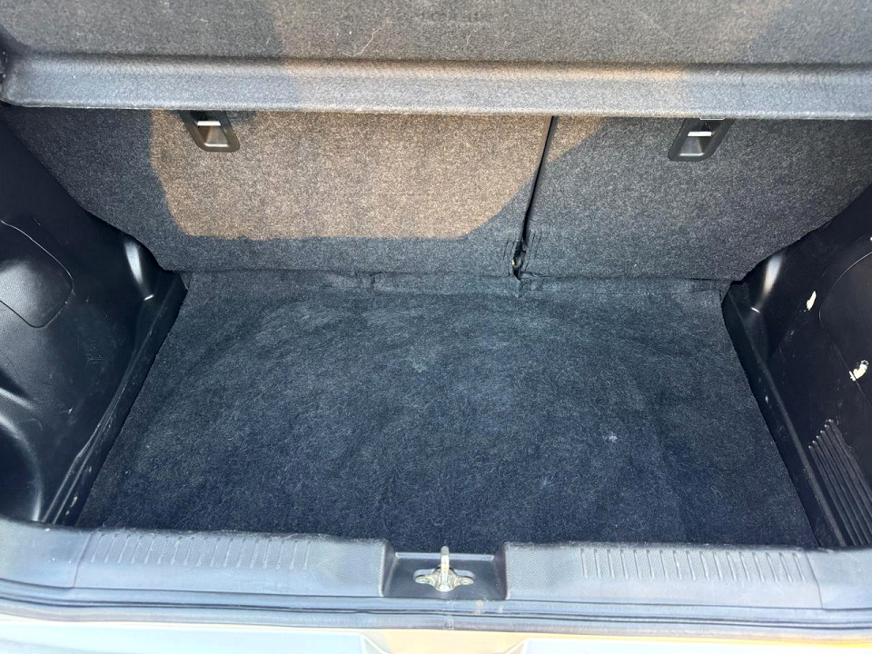 Photo 16 of 17