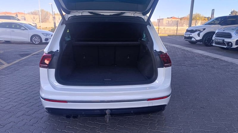 Photo 9 of 20