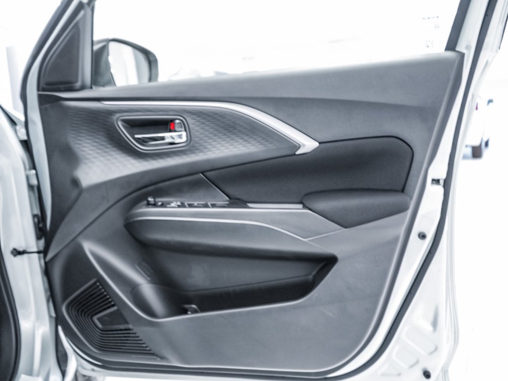 Photo 11 of 23