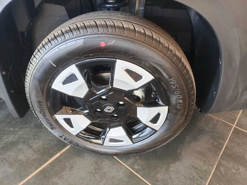 Photo 6 of 19