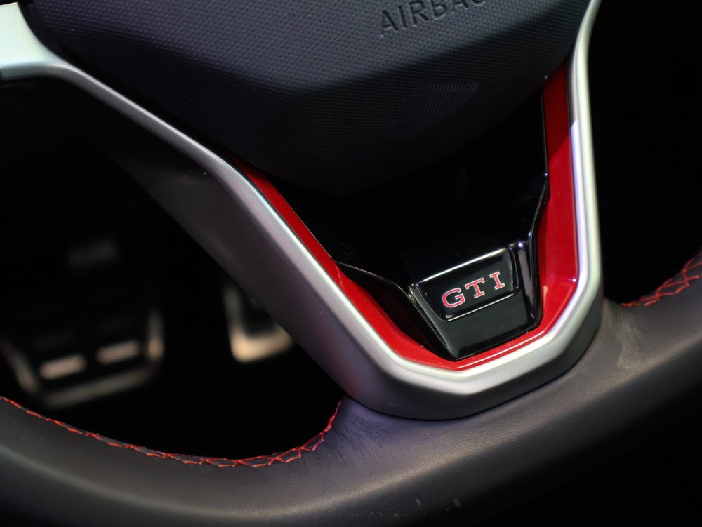 Photo 17 of 33