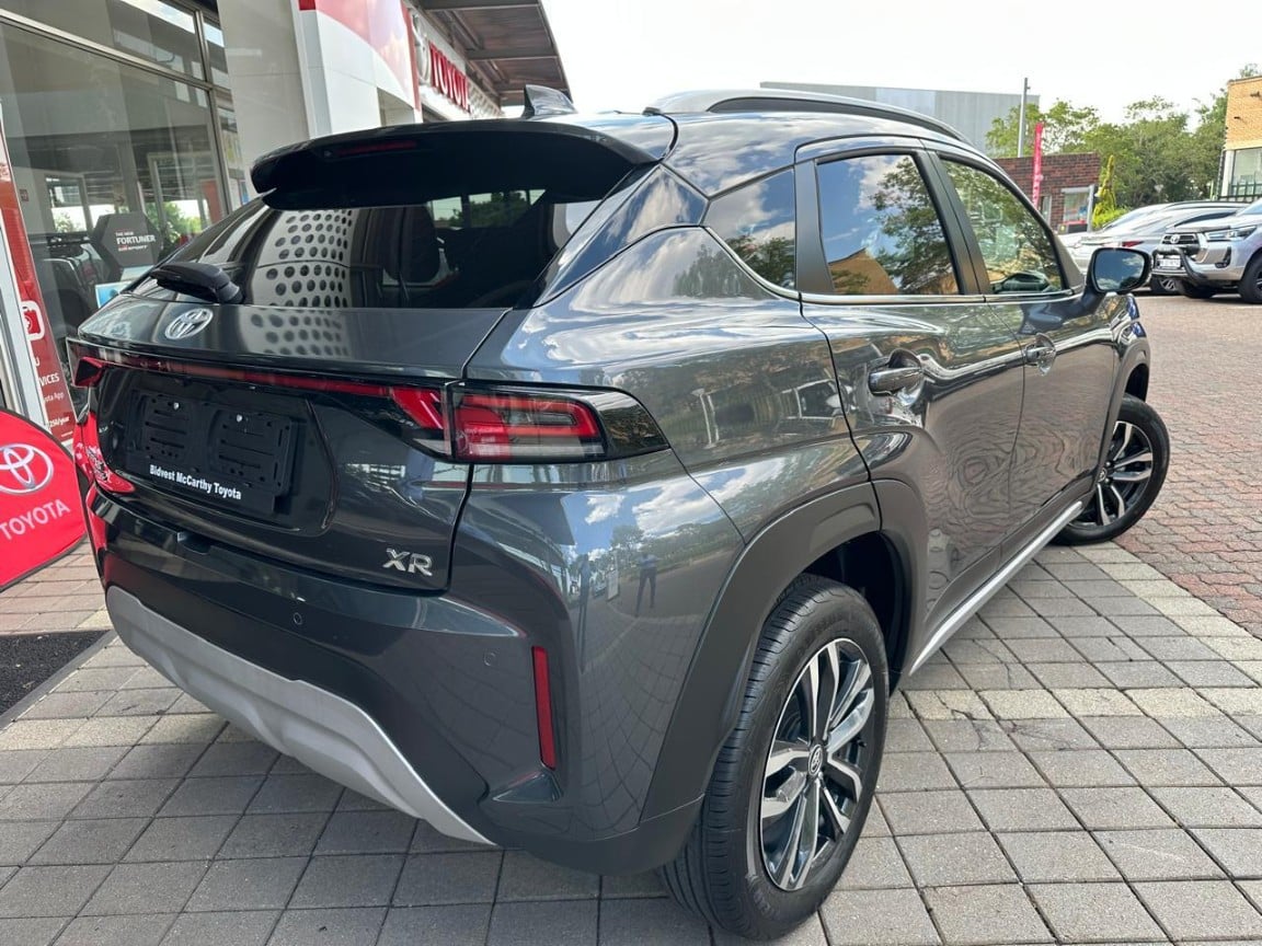 Photo 9 of 17