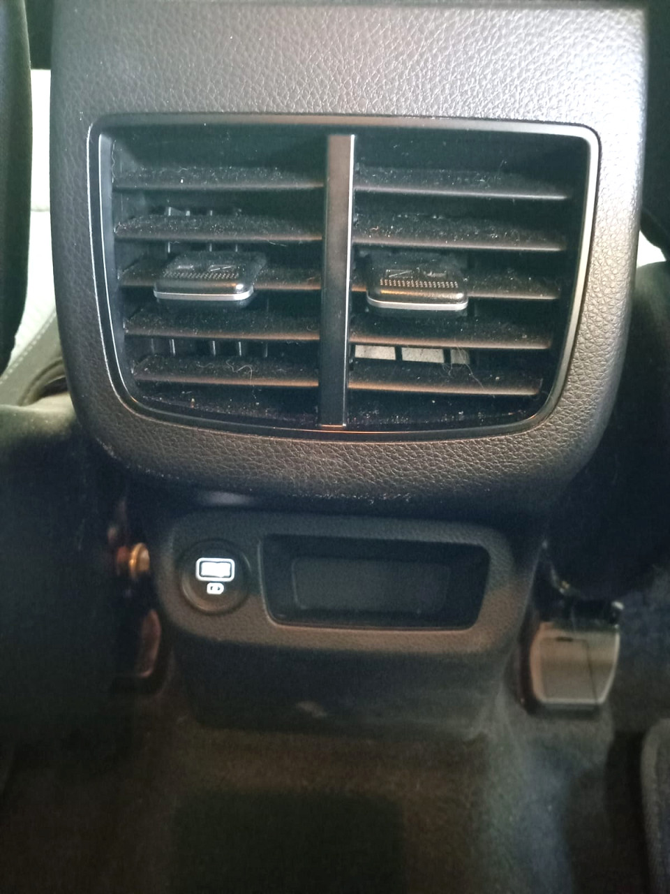 Photo 16 of 26