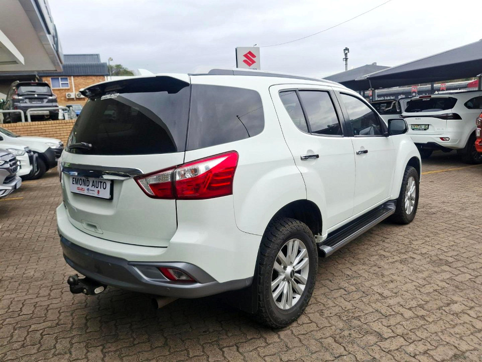 Photo 18 of 29