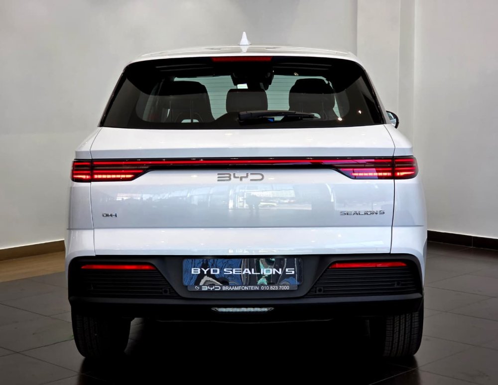 Photo 13 of 33