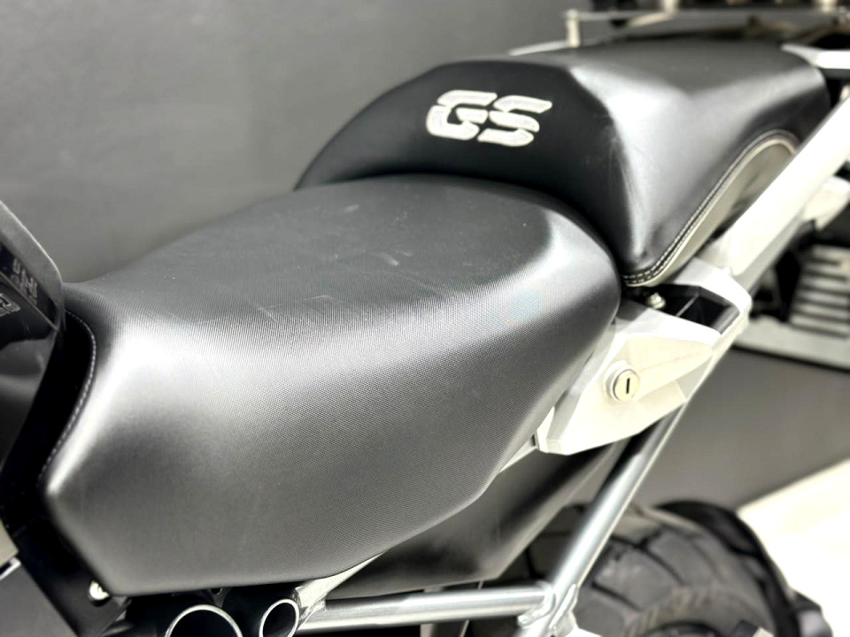 Photo 12 of 16