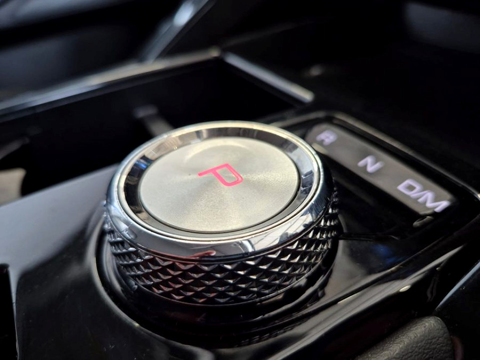 Photo 15 of 28