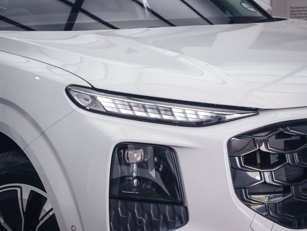Photo 5 of 28