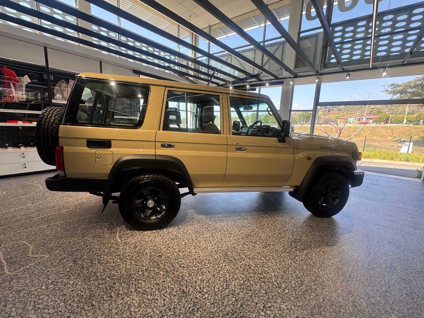 Photo 2 of 17