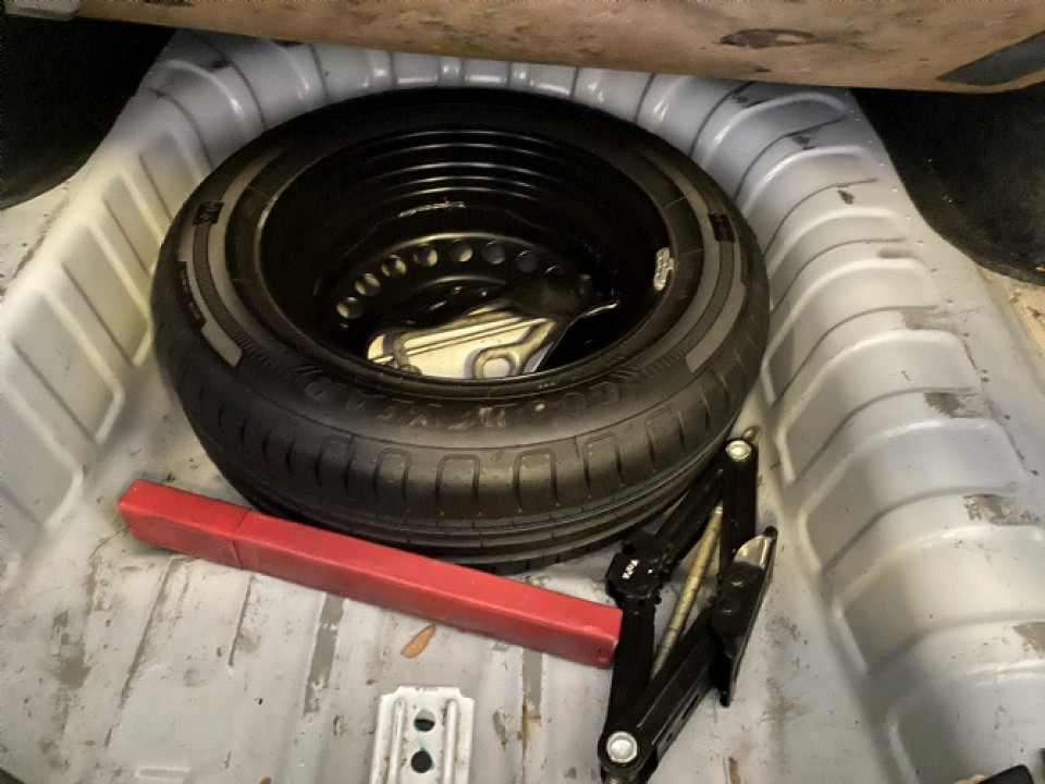 Photo 11 of 14