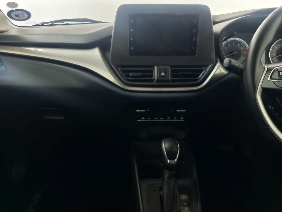 Photo 18 of 25