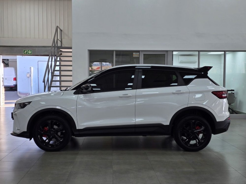 Photo 10 of 27