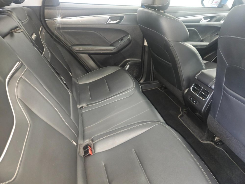 Photo 9 of 26