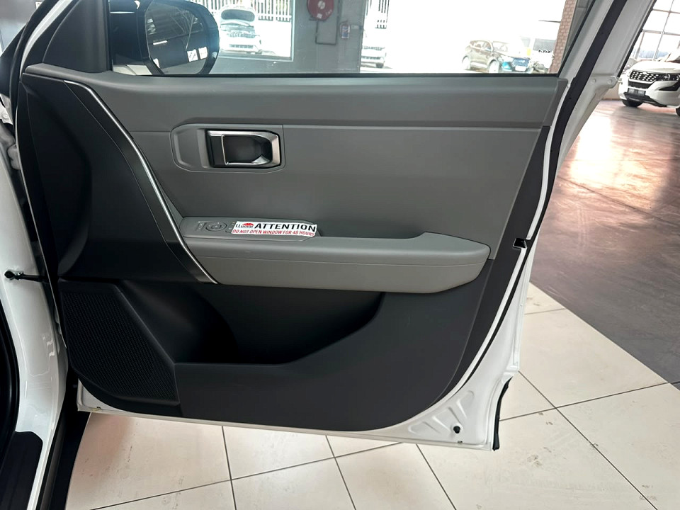 Photo 18 of 20