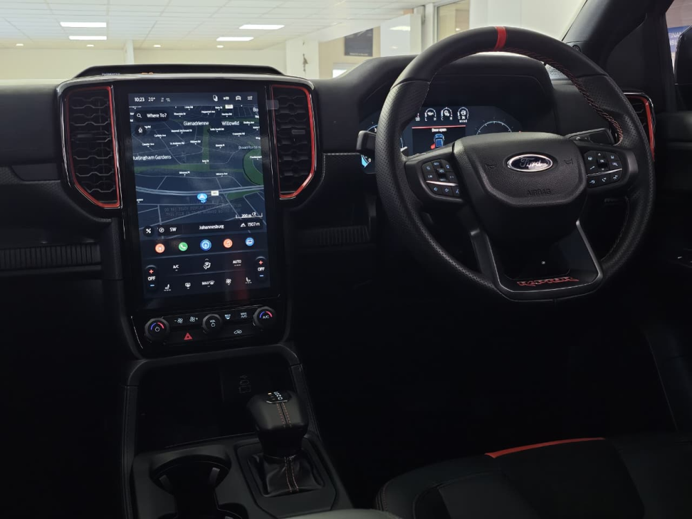 Photo 7 of 19