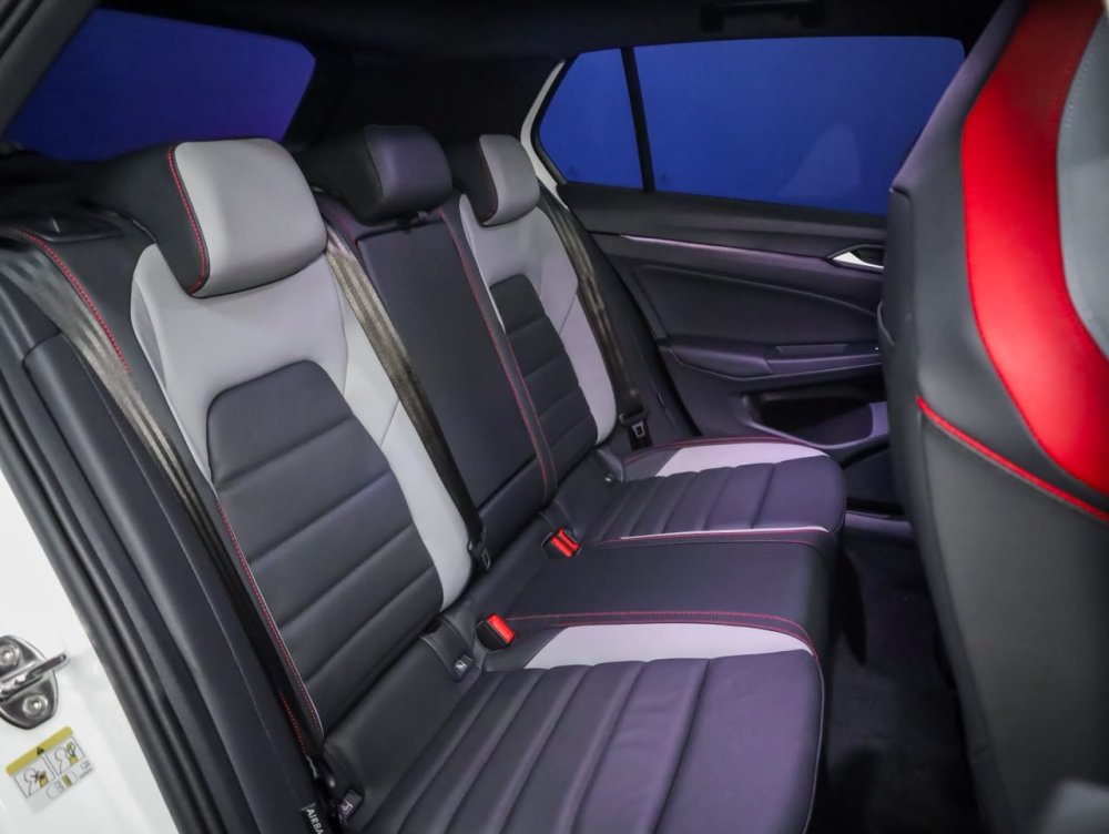 Photo 12 of 24