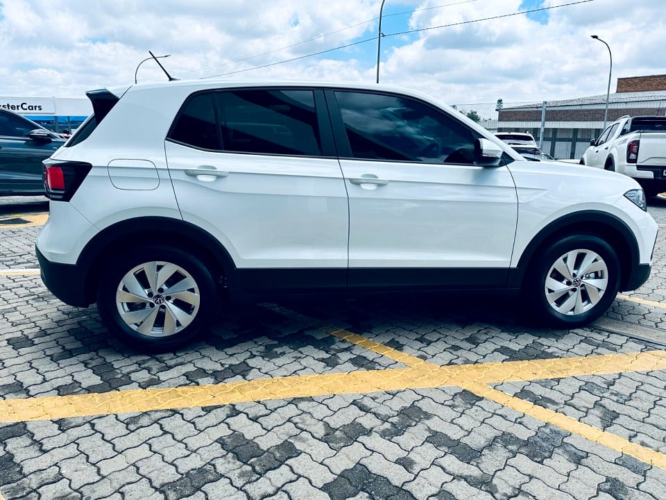 Photo 7 of 12