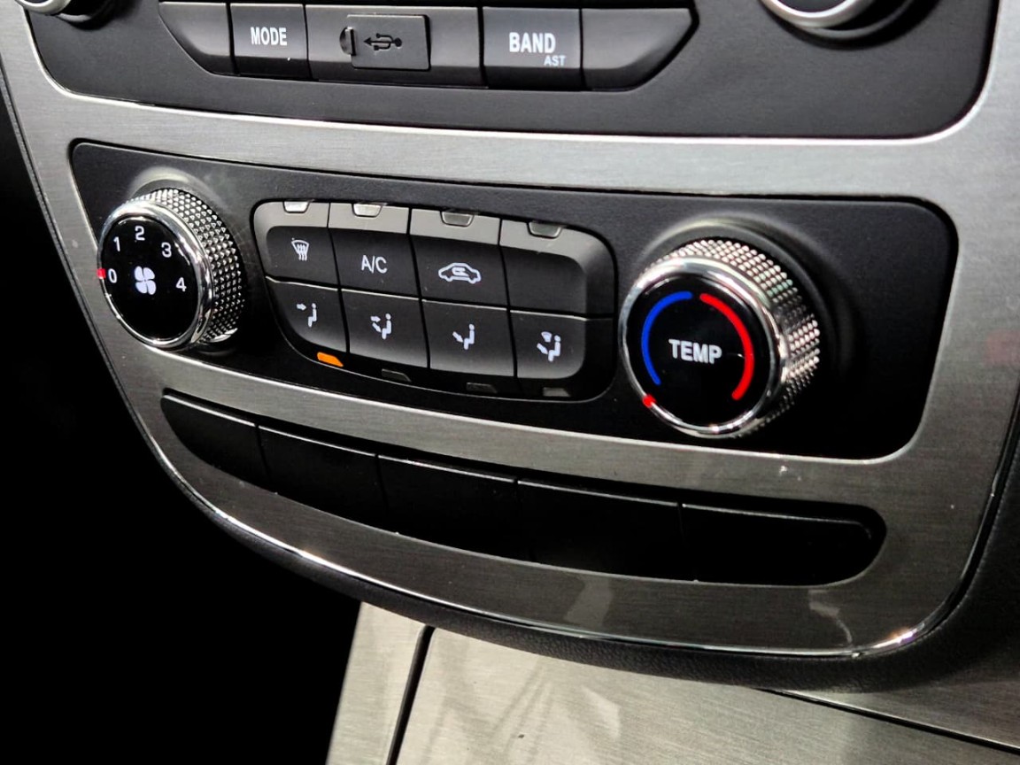 Photo 18 of 20