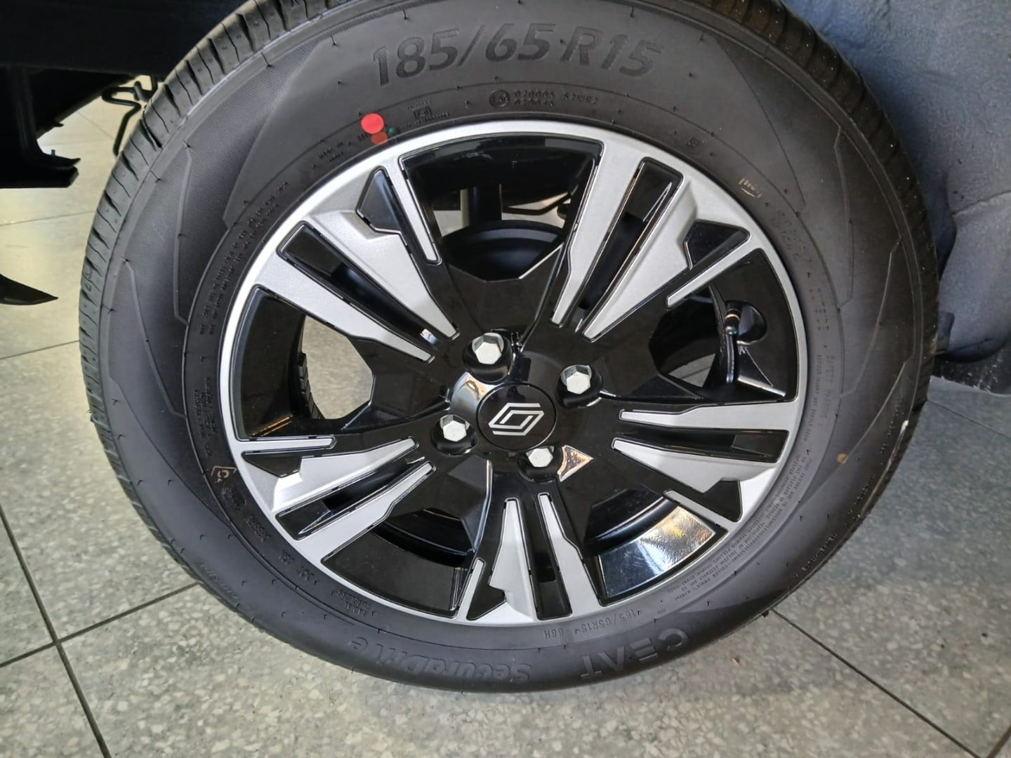 Photo 13 of 24