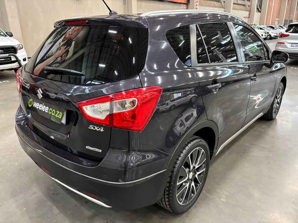 Photo 3 of 16