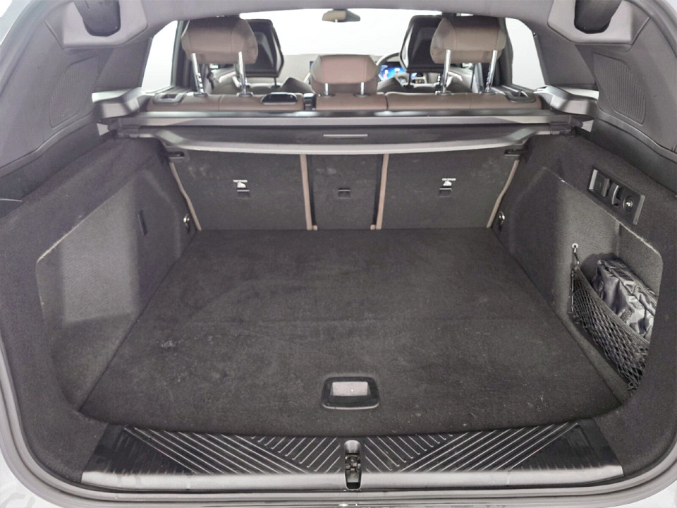 Photo 10 of 20