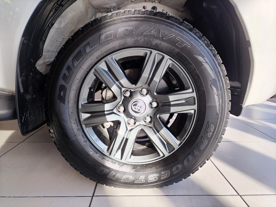 Photo 16 of 23