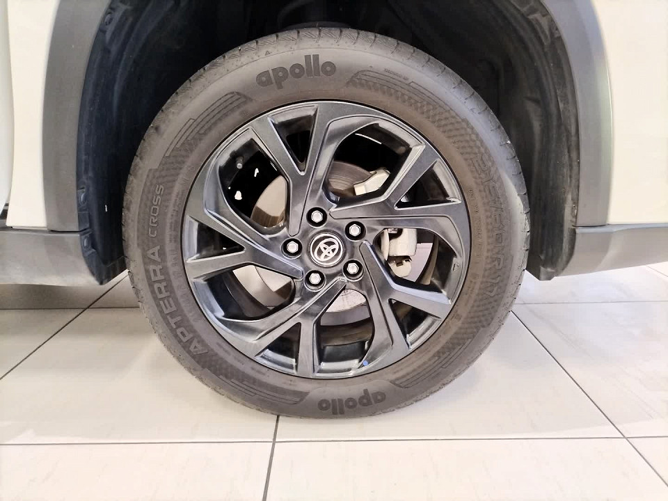 Photo 16 of 23