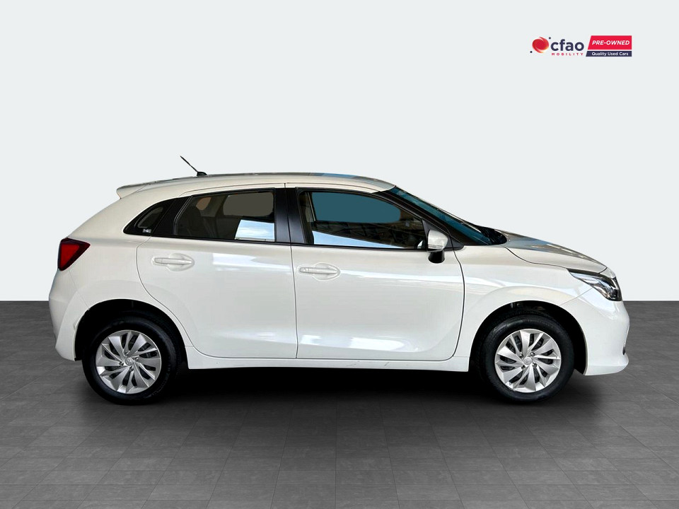 Photo 18 of 30