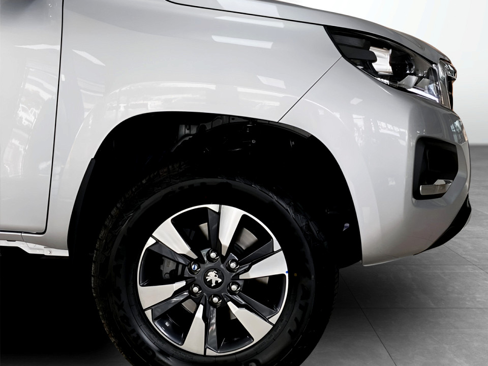 Photo 12 of 23