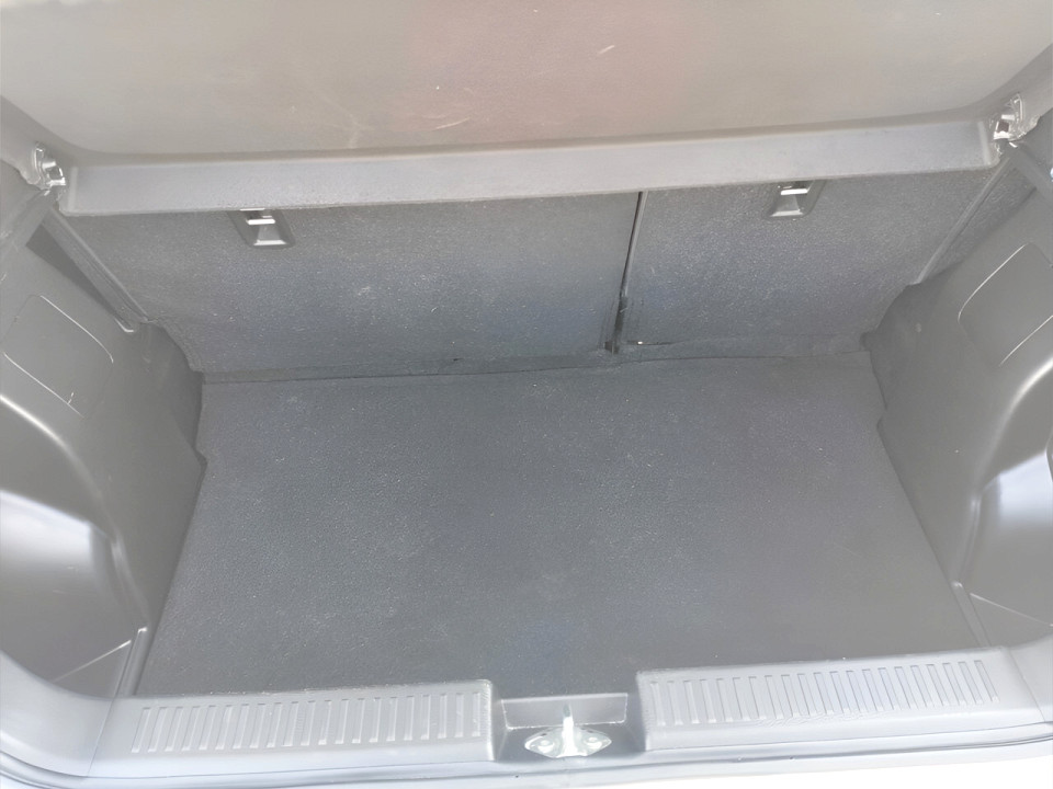 Photo 13 of 27