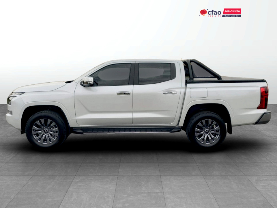 Photo 11 of 19