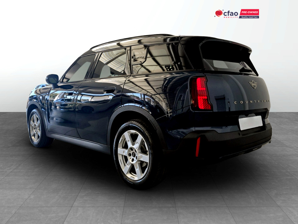 Photo 5 of 19