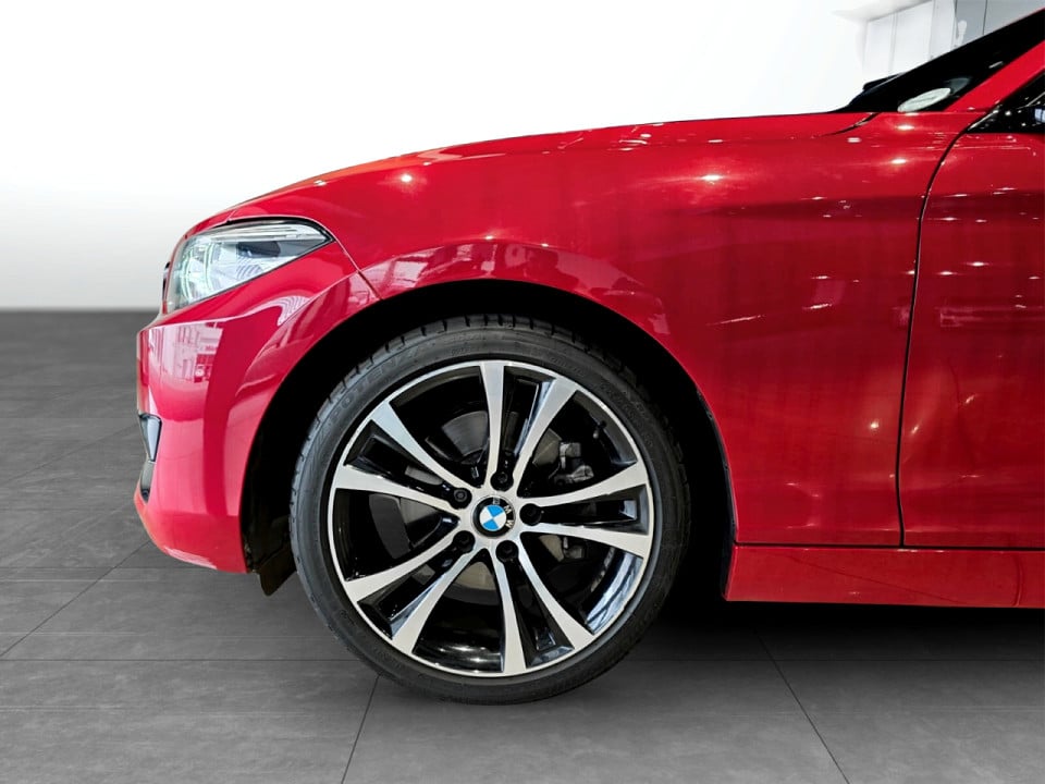 Photo 4 of 20