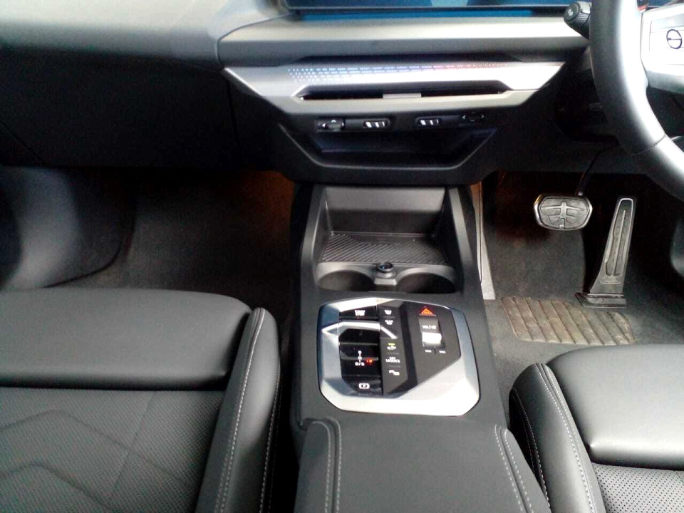 Photo 11 of 20