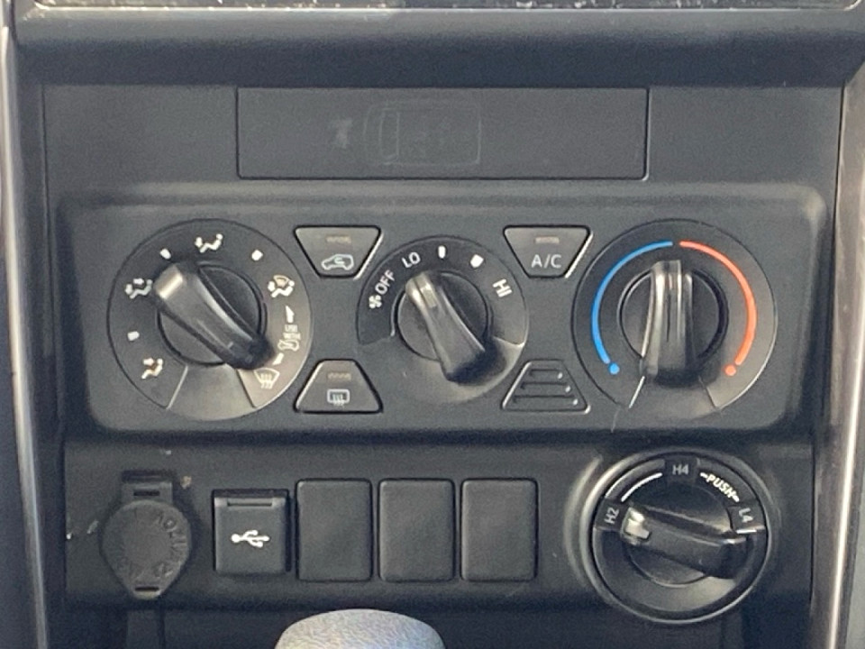 Photo 17 of 25
