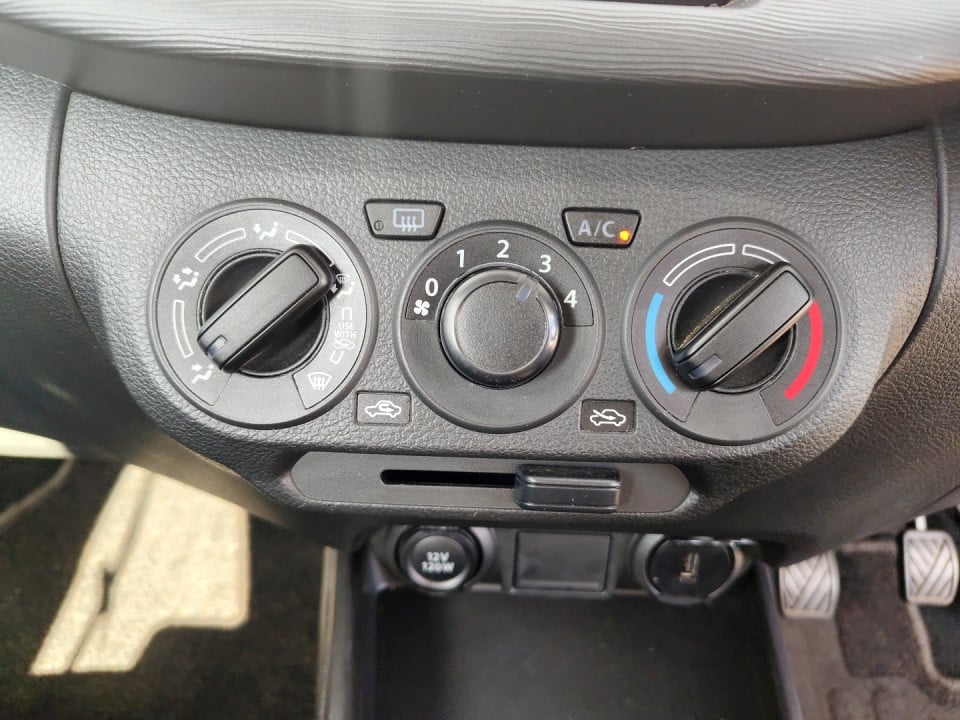 Photo 16 of 24