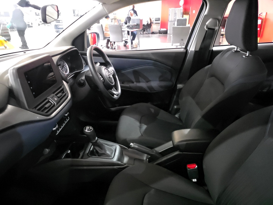 Photo 13 of 14