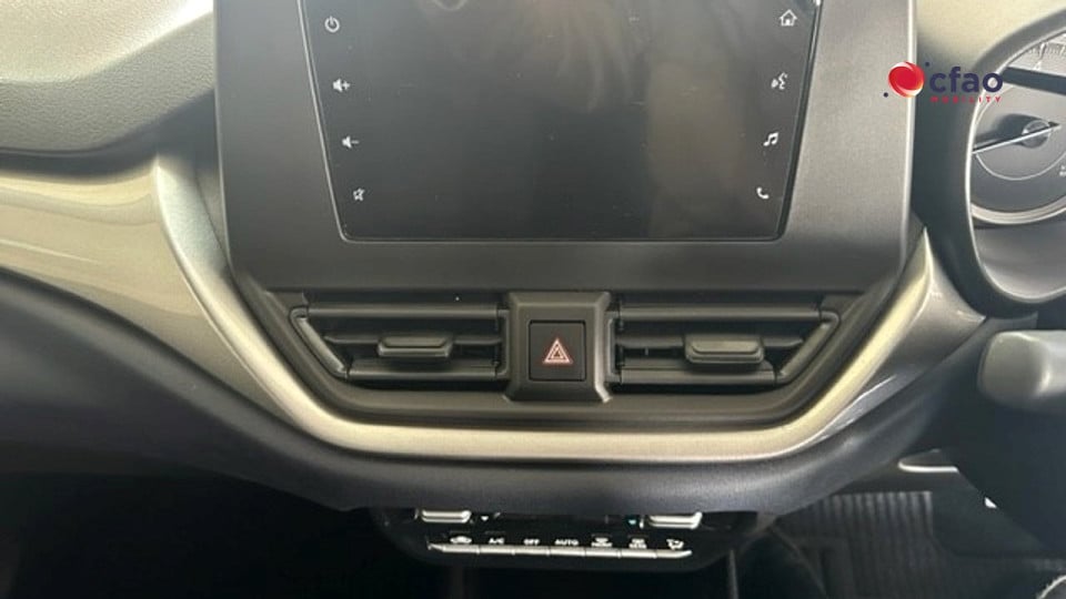 Photo 4 of 6