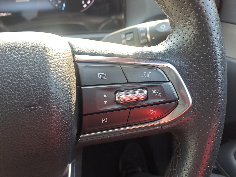 Photo 10 of 24