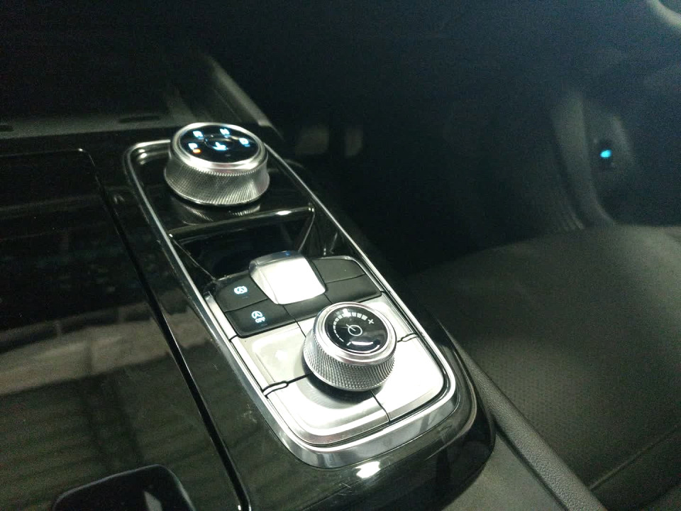 Photo 13 of 28
