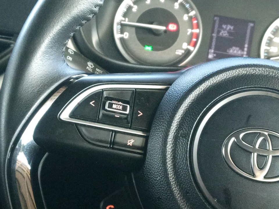 Photo 9 of 27